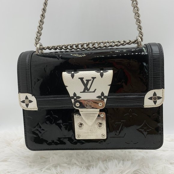 ❌SOLD❌ Louis Vuitton Wynwood Black Monogram Bag! - Picture 16 of 16